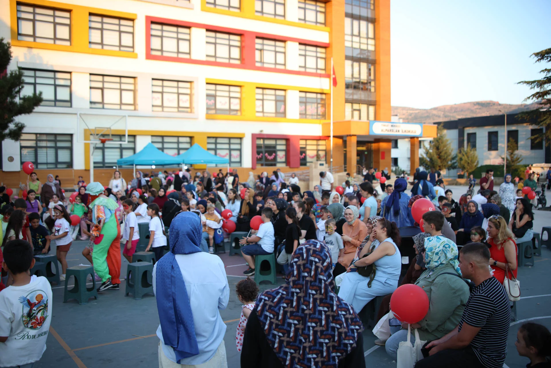 TOKAT BELEDİYESİ 2. GELENEKSEL MAHALLE ŞENLİKLERİ 15 BİN ÇOCUĞA ULAŞTI - Görsel 7