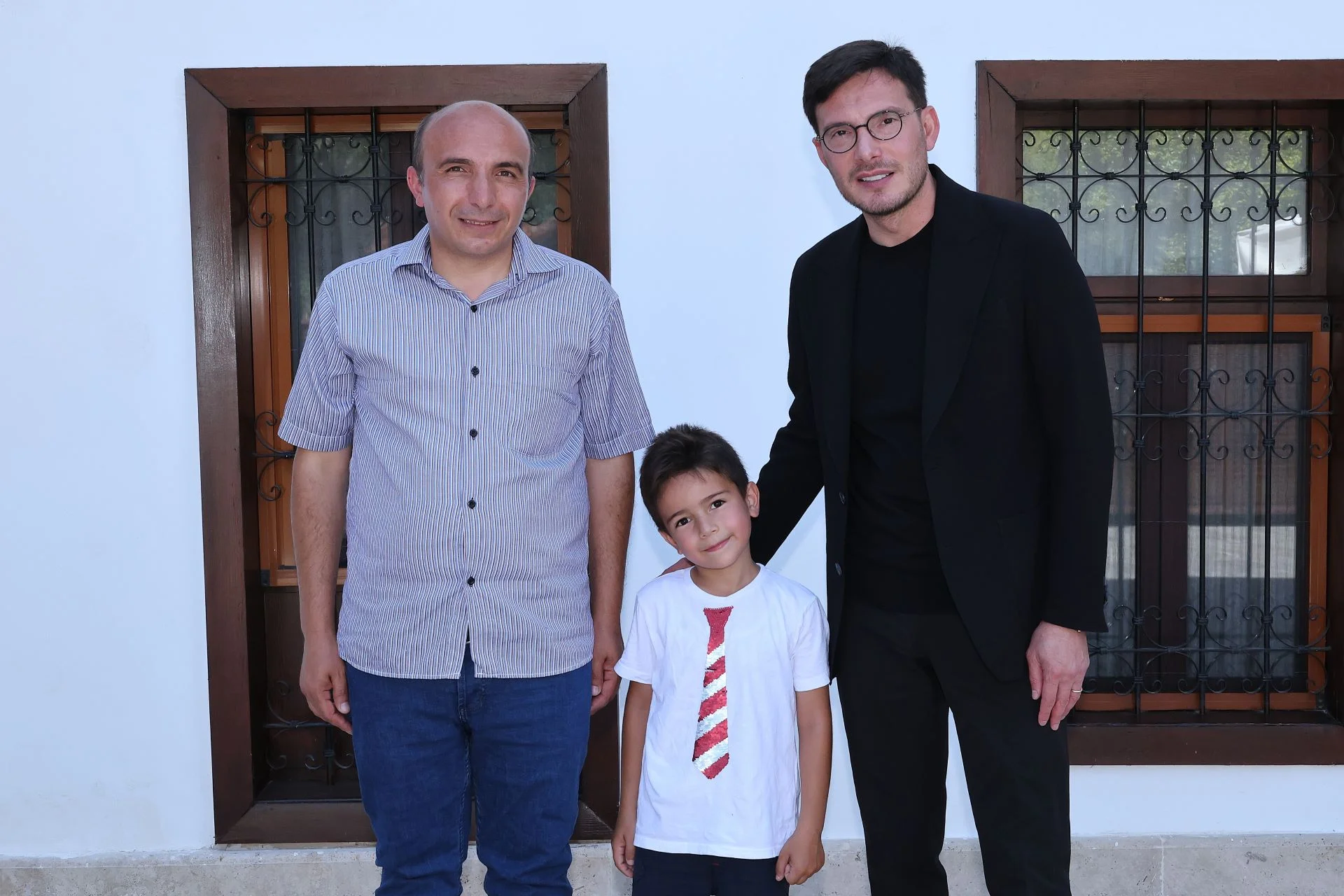 BAŞKAN YAZICIOĞLU'NDAN MİNİK BURAK'A ANLAMLI ÖDÜL - Görsel 3