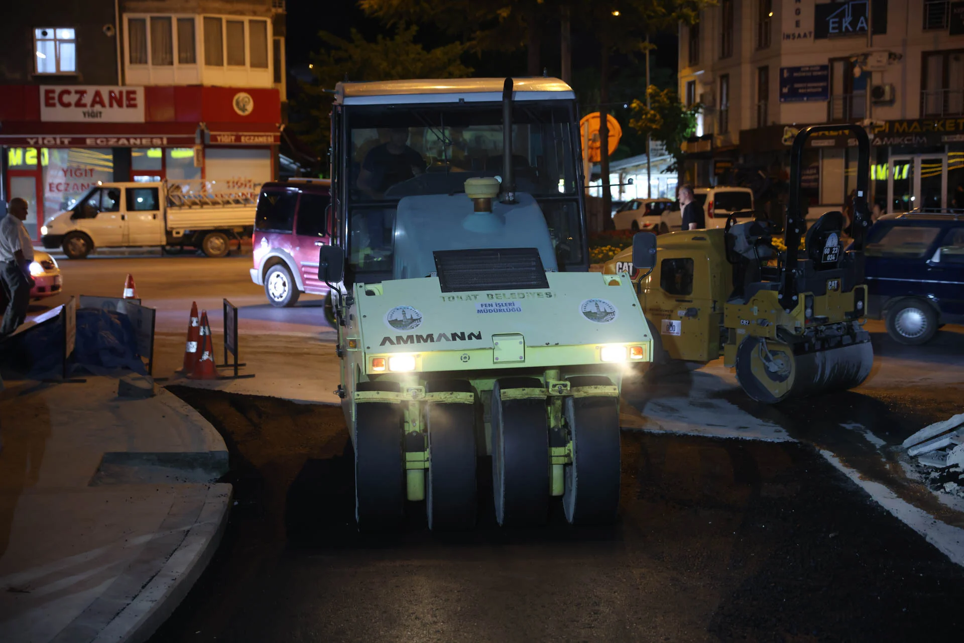 BAŞKAN YAZICIOĞLU ESNAFA VE VATANDAŞA SORDU, SOKAĞIN KADERİNİ ORTAK AKIL BELİRLEDİ - Görsel 14