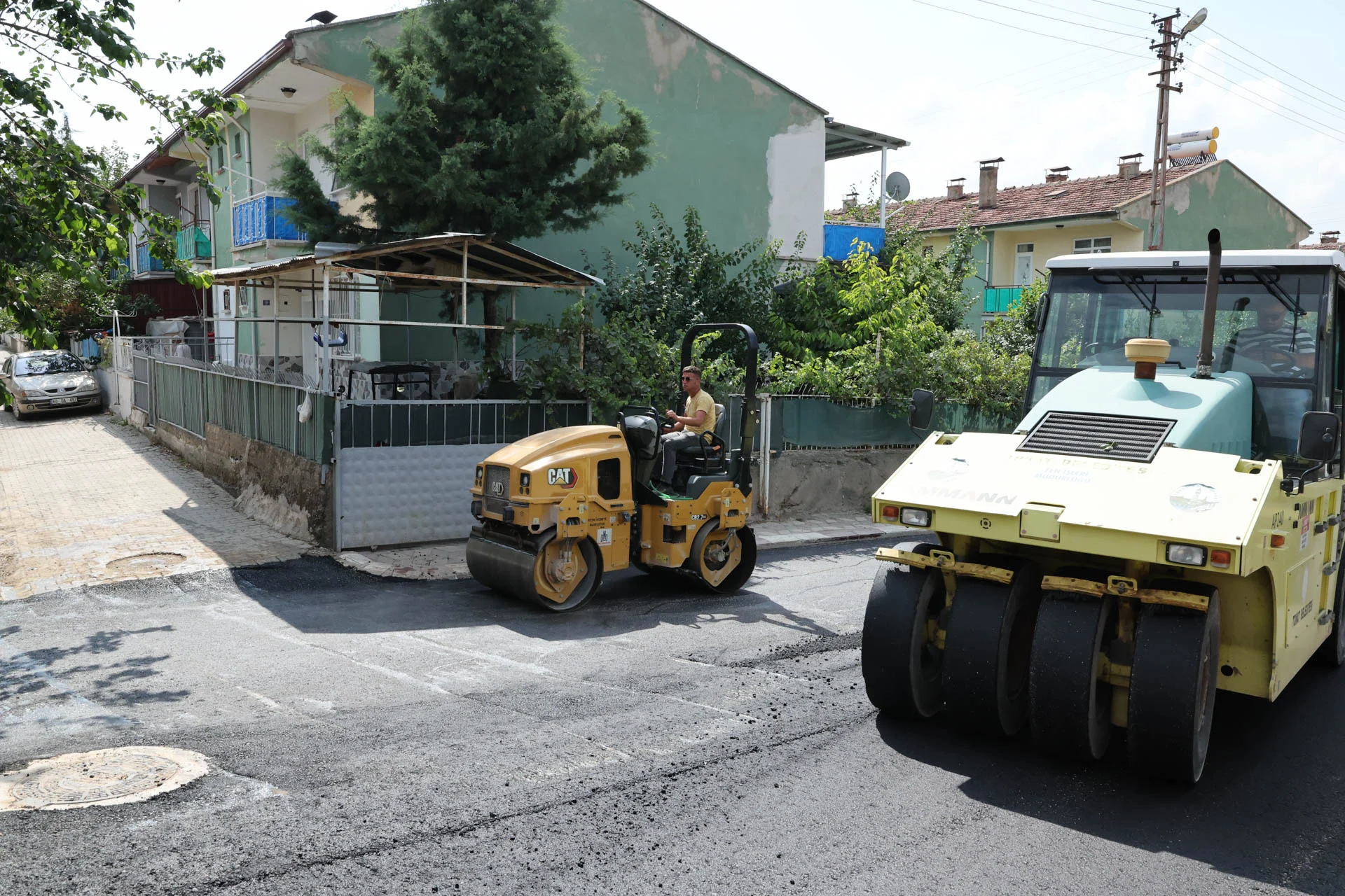 GÜNEŞLİ MAHALLESİ FİDANLIK CADDESİ’NDE ASFALT ÇALIŞMALARI TAMAMLANIYOR - Görsel 10