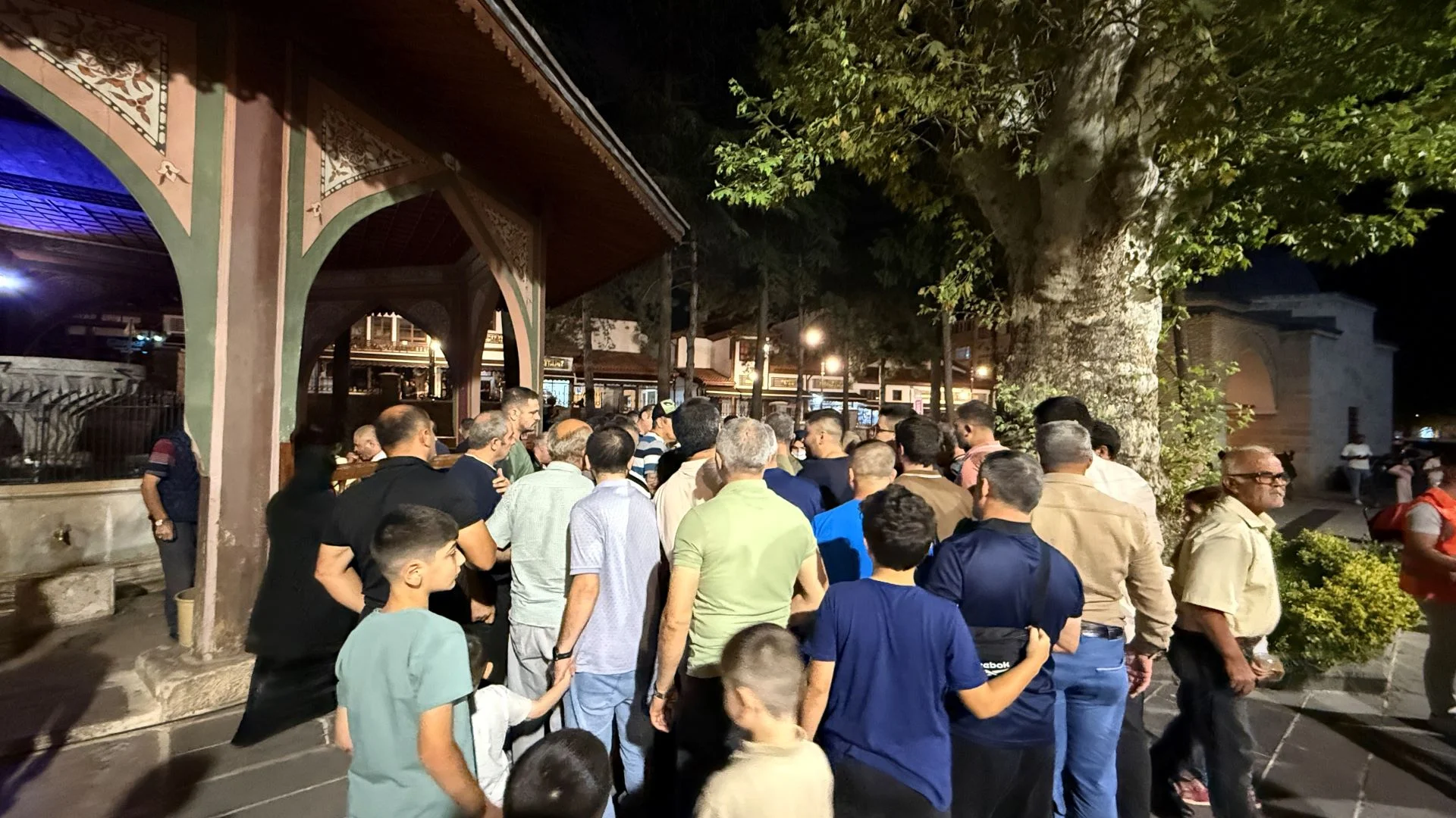 MEVLİD KANDİLİ’NİN BEREKETİ CAMİLERDE HELVA İKRAMIYLA PAYLAŞILDI - Görsel 5