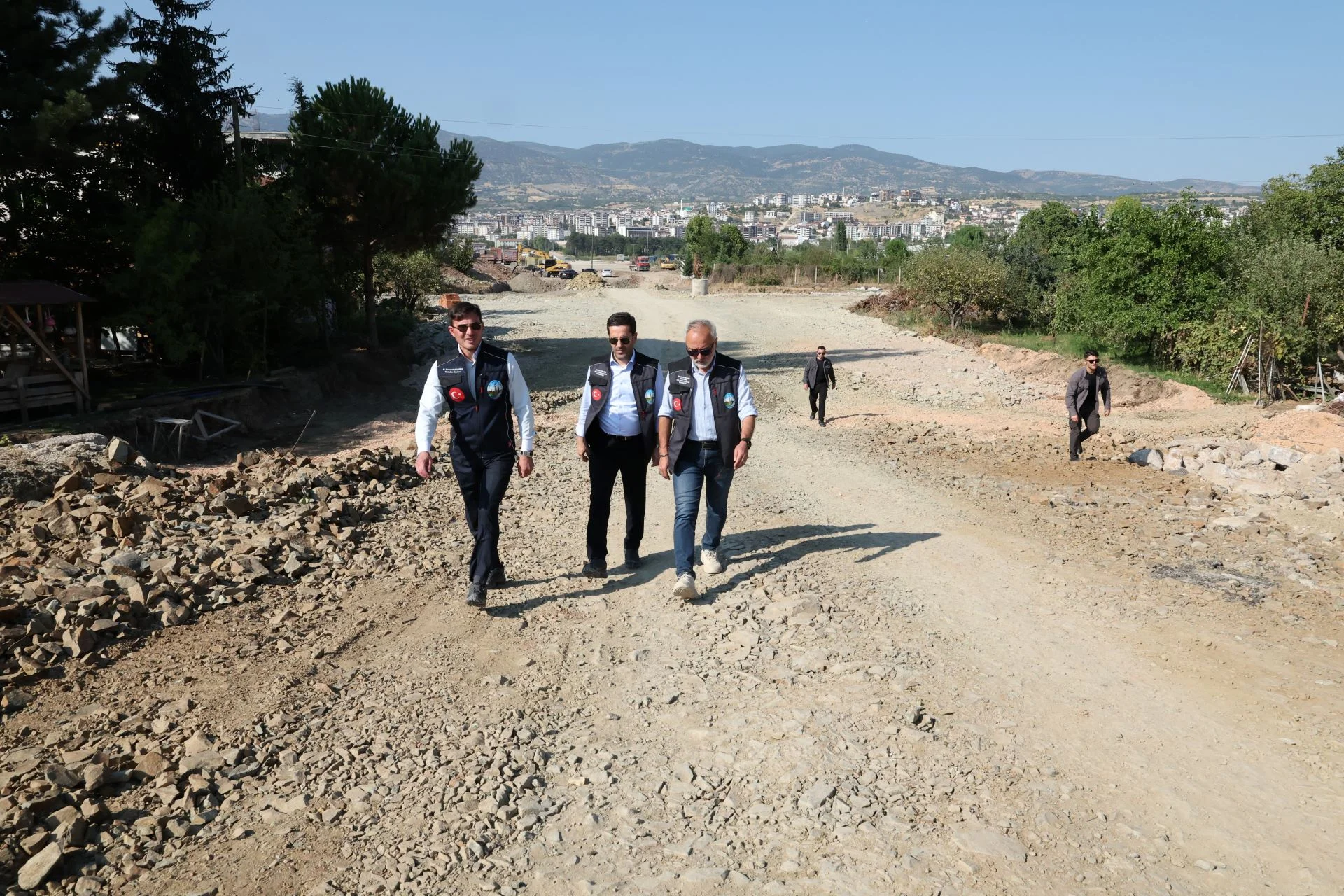 TOKAT'IN İKİ YAKASINI BİRBİRİNE BAĞLAYACAK YENİ ULAŞIM GÜZERGÂHINDA SONA GELİNDİ - Görsel 3