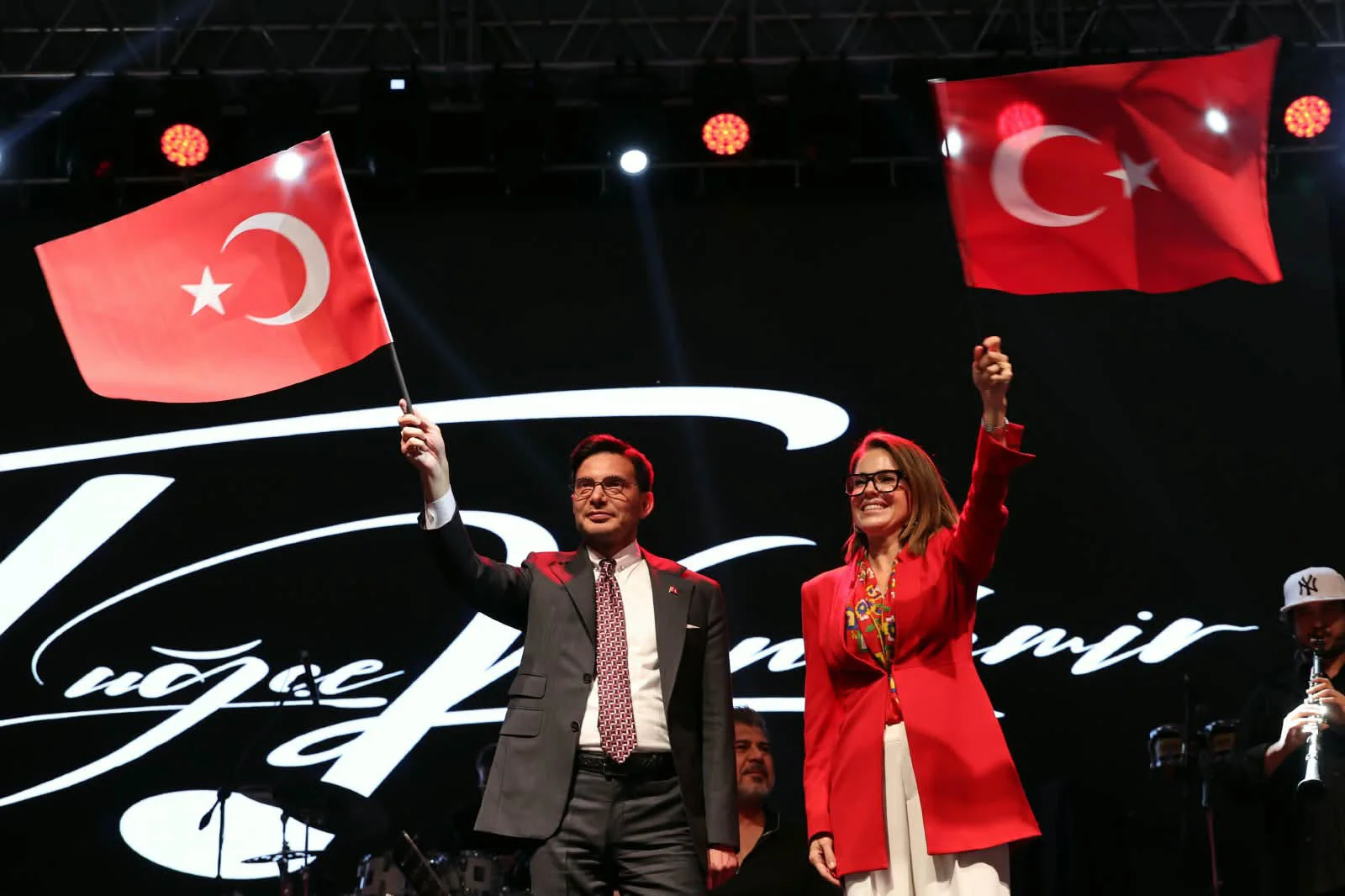 ZAFER COŞKUSU TUĞÇE KANDEMİR KONSERİYLE TAÇLANDI - Görsel 15