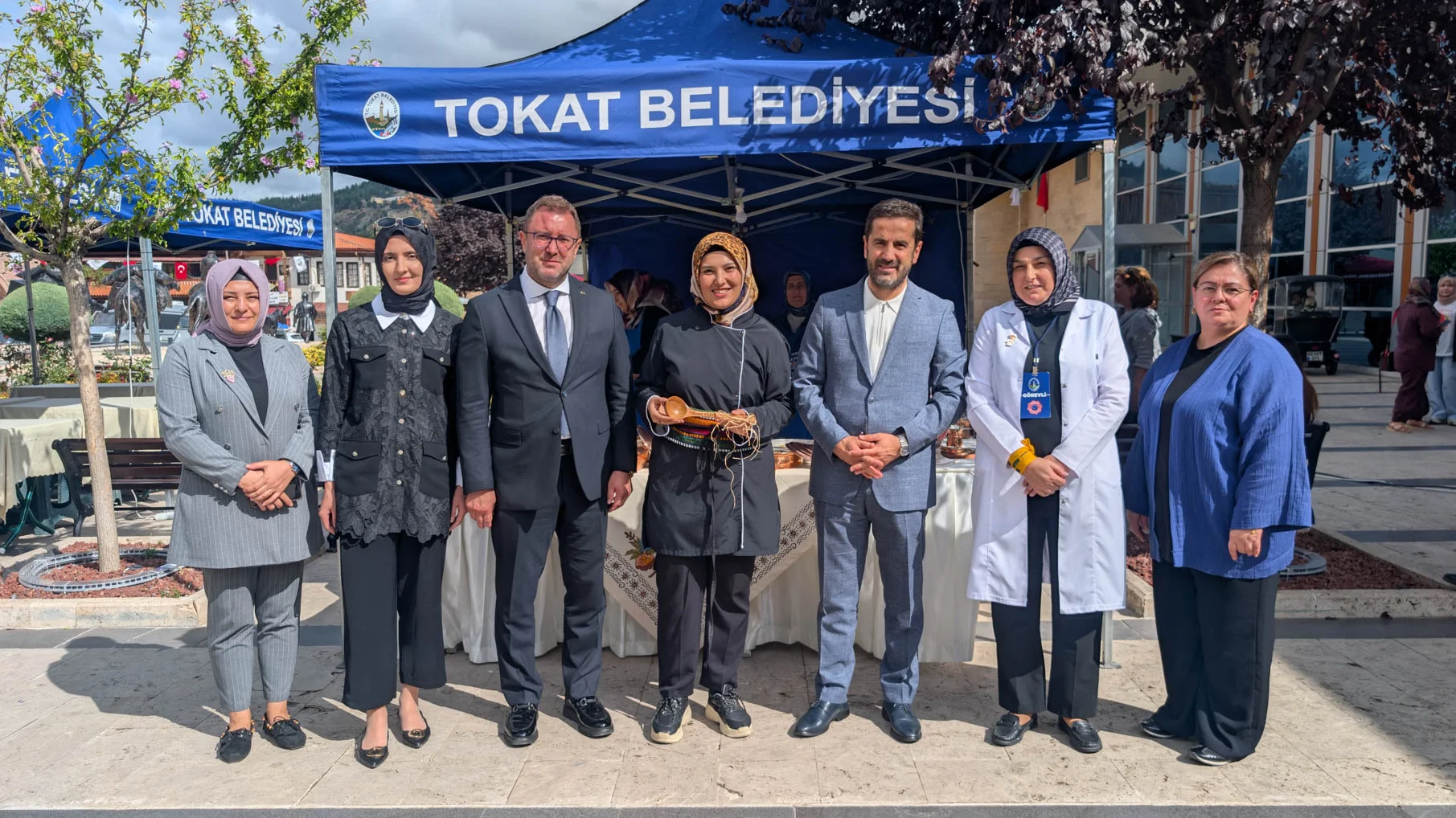 AHİLİK HAFTASI’NA ÖZEL “KADIN ELİ ÇARŞISI” YOĞUN İLGİ GÖRDÜ