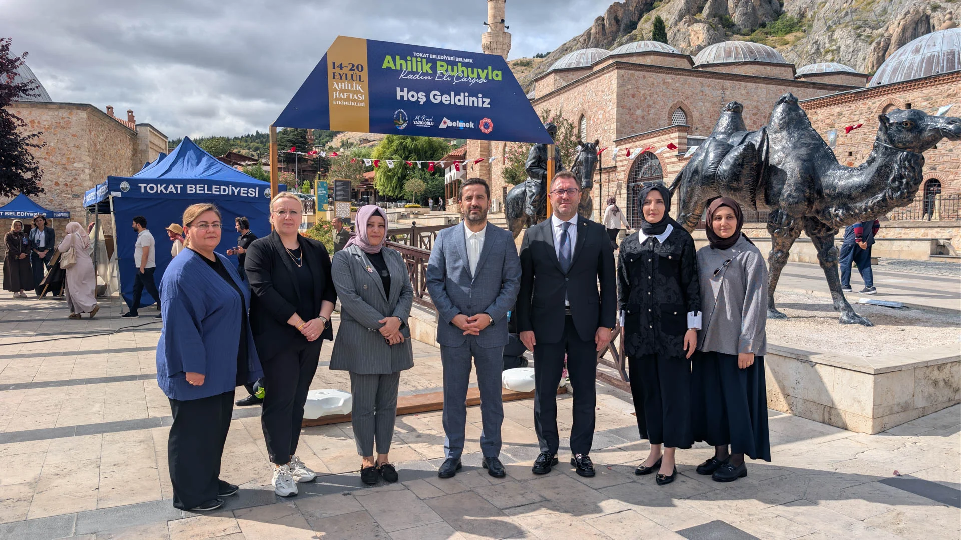 AHİLİK HAFTASI’NA ÖZEL “KADIN ELİ ÇARŞISI” YOĞUN İLGİ GÖRDÜ - Görsel 4