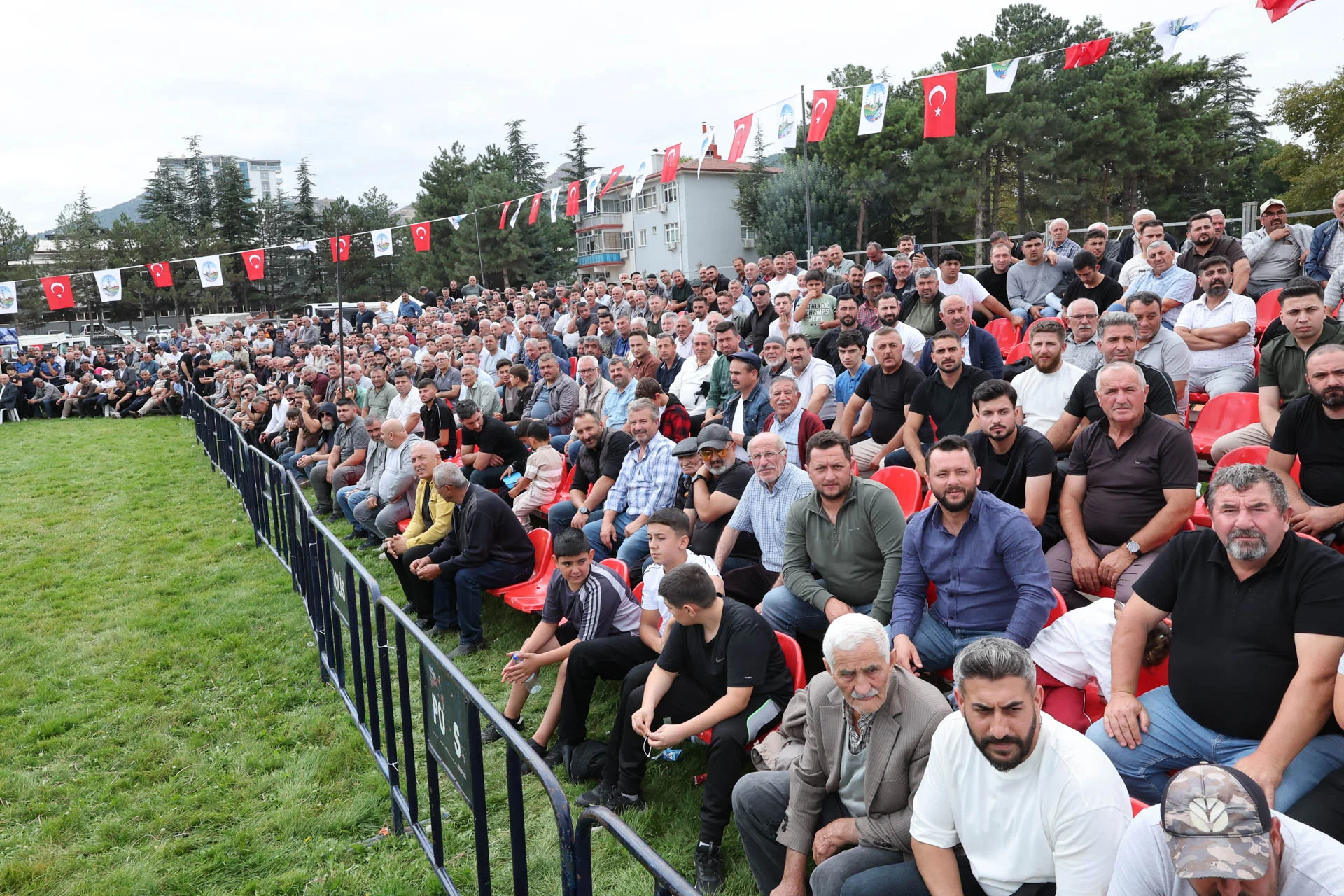 PEHLİVANLAR TOKAT’TA ER MEYDANINDA SAHNE ALDI - Görsel 4