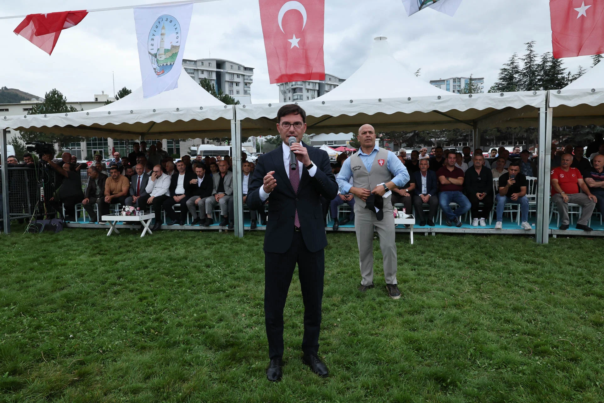 PEHLİVANLAR TOKAT’TA ER MEYDANINDA SAHNE ALDI - Görsel 6