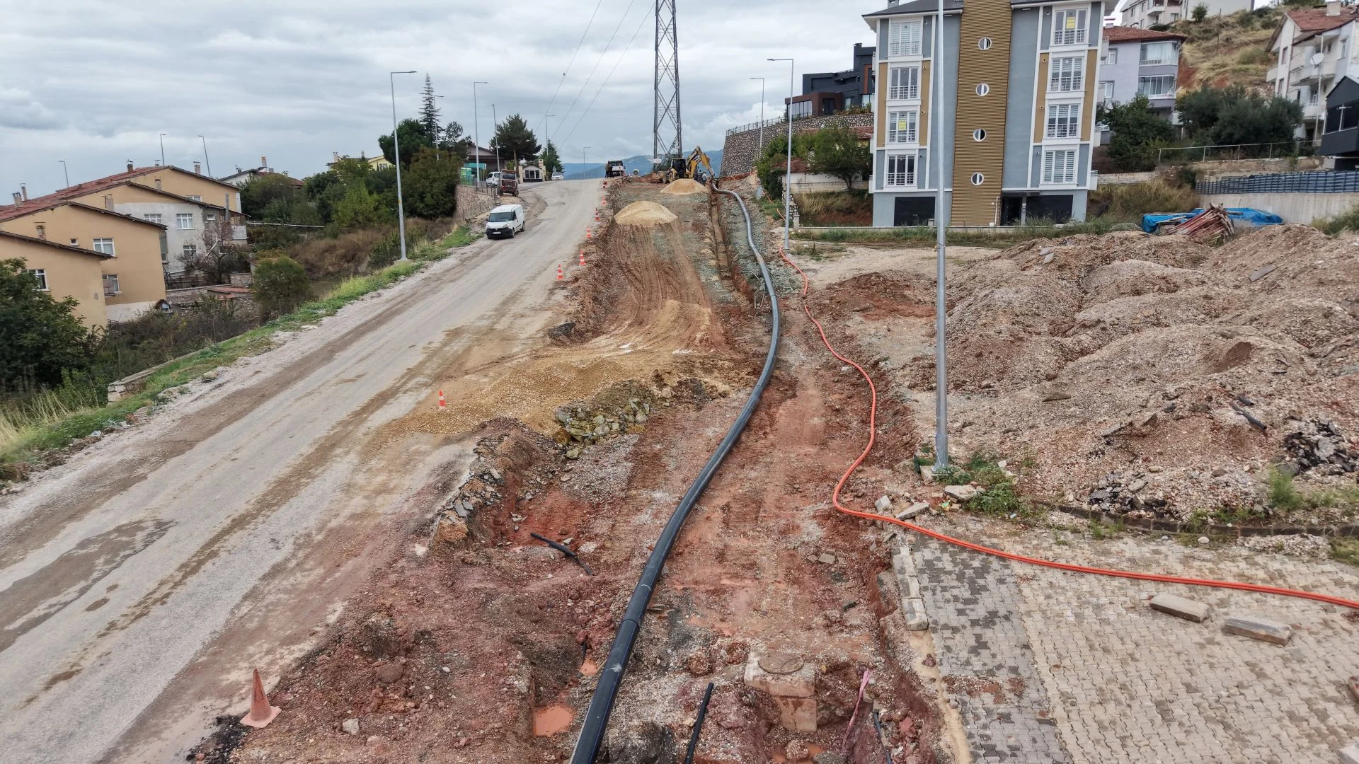 ALTIYÜZEVLER’DE İÇME SUYU HATTI YENİLENİYOR - Görsel 6