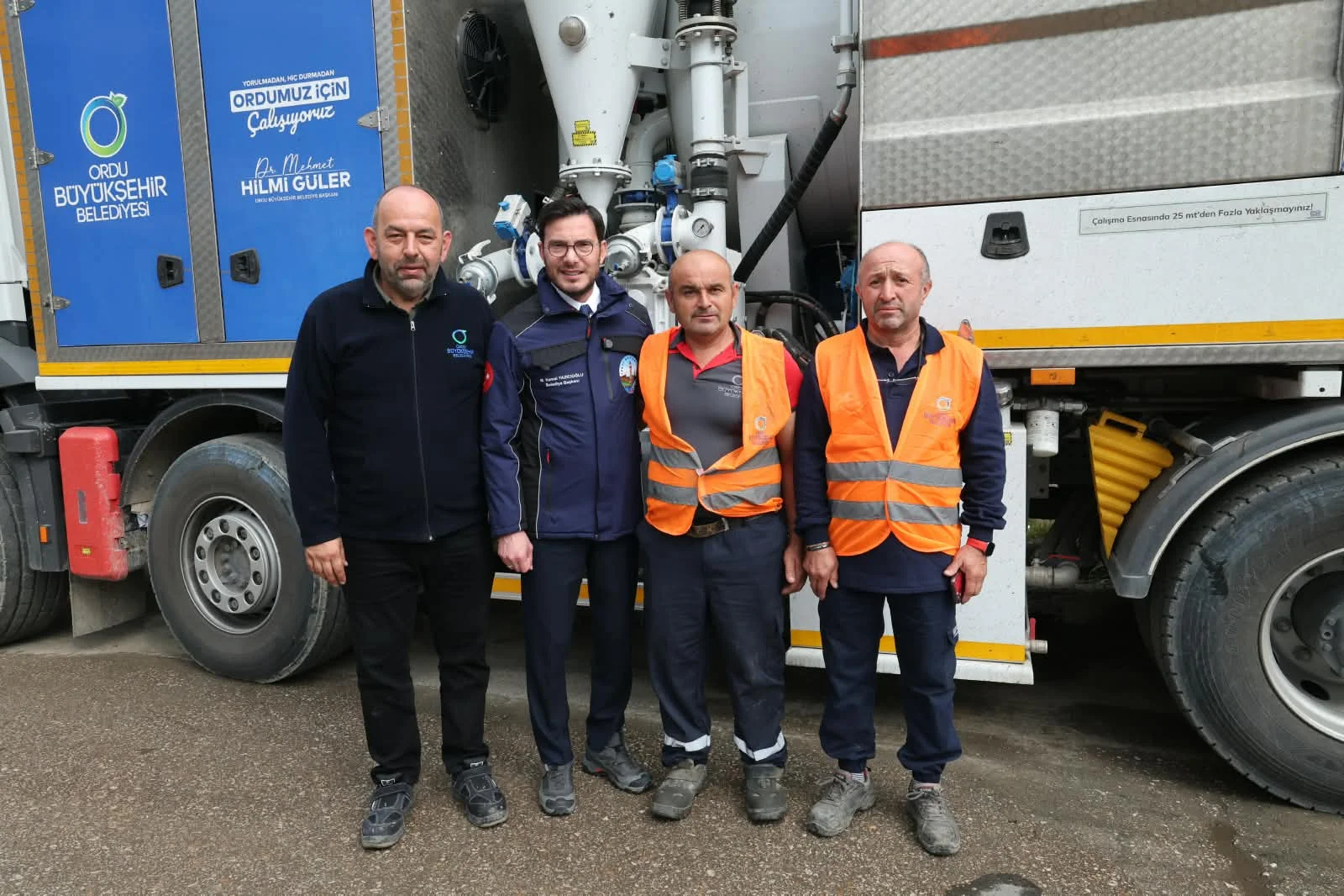 SANAYİ SİTESİ’NDE 30 YILLIK ALTYAPI SORUNUNA NEŞTER - Görsel 1